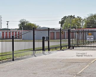 Photo 3 of Storage Depot - 125 Gruene Road, New Braunfels, TX