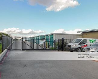 Photo 3 of Storage King USA - 1842 West Interstate 10, Seguin, TX