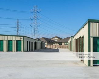 Photo 4 of 10 Federal Self Storage - 4510 Texas Palm Drive, Converse, TX