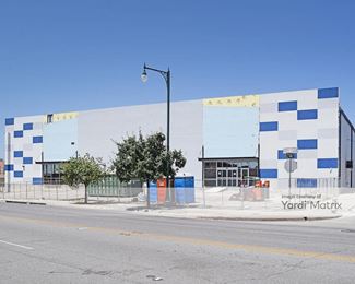 Photo 2 of Store Space Self Storage - 1301 East Commerce Street, San Antonio, TX