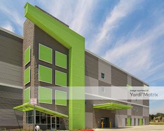 Photo 4 of Store Space Self Storage - 20523 Stone Oak Pkwy, San Antonio, TX