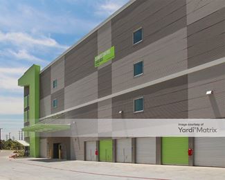 Photo 6 of Store Space Self Storage - 20523 Stone Oak Pkwy, San Antonio, TX