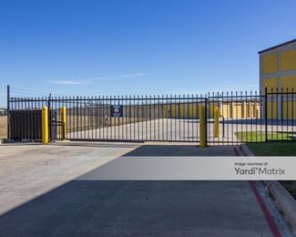 Photo 3 of West Fuqua Self Storage - 5755 West Fuqua Street, Houston, TX
