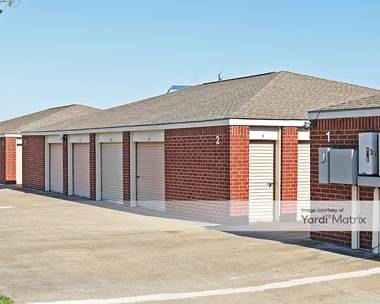 Storage Units for Rent available at 9840 Bissonnet Street, Houston, TX 77036