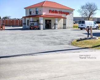 Photo 2 of Public Storage - 18110 Stuebner Airline Road, Spring, TX