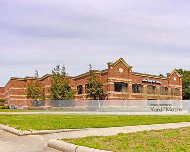 Storage Units for Rent available at 23250 Westheimer Pkwy, Katy, TX 77494