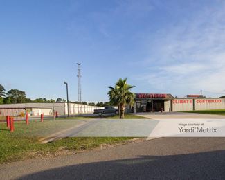 Photo 3 of Parkway Storage - 693 Blake Road, Conroe, TX