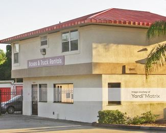 Photo 2 of Public Storage - 1007 East Brandon Blvd, Brandon, FL