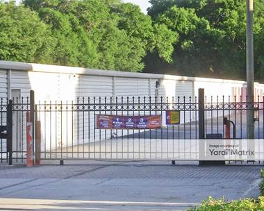 Storage Units for Rent available at 1007 East Brandon Blvd, Brandon, FL 33511