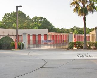 Photo 3 of Public Storage - 1010 West Lumsden Road, Brandon, FL