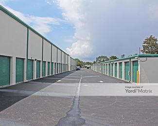 Photo 4 of Extra Space Storage - 18524 US Highway 19 North, Clearwater, FL