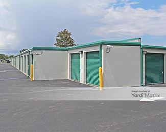 Photo 5 of Extra Space Storage - 18524 US Highway 19 North, Clearwater, FL