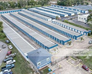 Photo 2 of Storage Rentals of America - 2200 East Edgewood Drive, Lakeland, FL