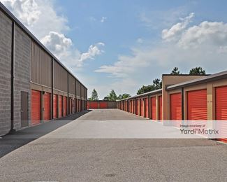Photo 4 of Public Storage - 6647 Embassy Blvd, Port Richey, FL