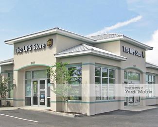 Photo 2 of Super Storage - 5447 Haines Road North, St. Petersburg, FL