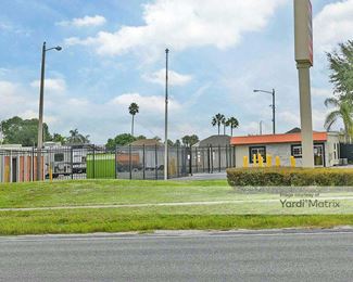 Photo 2 of iStorage - 100 Lake Davenport Blvd, Davenport, FL