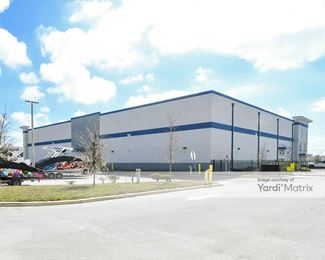 Photo 5 of Extra Space Storage - 1225 Missouri Avenue North, Largo, FL