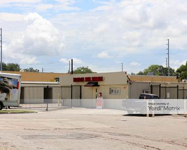 Storage Units for Rent available at 200 West Michigan Street, Orlando, FL 32806