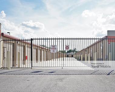 Storage Units for Rent available at 2115 US Hwy 27, Clermont, FL 34714