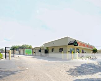 Photo 3 of Personal Mini Storage - 1365 East Semoran Blvd, Apopka, FL