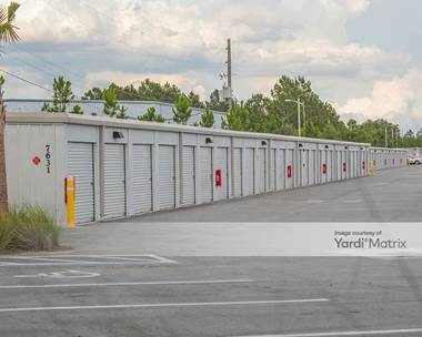 Storage Units for Rent available at 7627 Narcoossee Road, Orlando, FL 32822