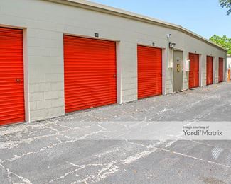 Photo 5 of Public Storage - 2275 South Semoran Blvd, Orlando, FL