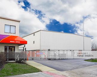 Photo 3 of Public Storage - 2050 Green Bay Road, Evanston, IL