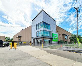 Photo 1 of Extra Space Storage - 5253 West 111th Street, Alsip, IL