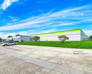Photo 2 of Extra Space Storage - 7700 West 79th Street, Bridgeview, IL