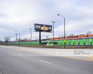 Photo 2 of Extra Space Storage - 1000 East 95th Street, Chicago, IL