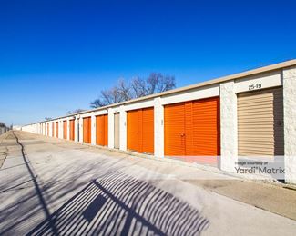 Photo 2 of Public Storage - 6990 West 79th Street, Burbank, IL