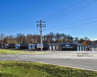 Photo 3 of CubeSmart Self Storage - 803 West Elm Street, Cabot, AR