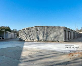 Photo 2 of US Storage Centers - 8500 Cunningham Lake Road, Little Rock, AR