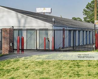 Photo 4 of 10 Federal Storage - 1626 Prickett Road, Bryant, AR