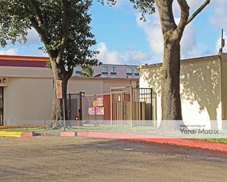 Photo 4 of Public Storage - 5080 North State Road 7, Fort Lauderdale, FL
