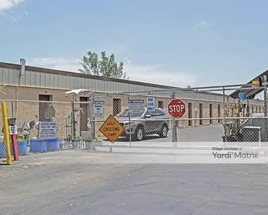 Storage Units for Rent available at 2701 Bryan Road, Hallandale Beach, FL 33009