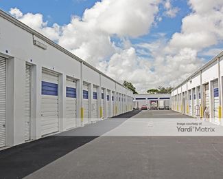 Photo 2 of Lighthouse Self Storage - 1121 East Commercial Blvd, Fort Lauderdale, FL