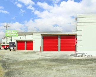 Photo 3 of Extra Space Storage - 9419 Buffalo Speedway, Houston, TX