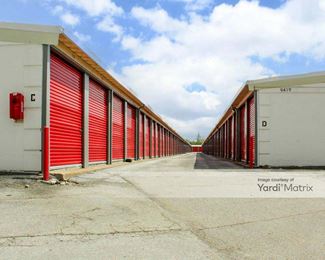 Photo 4 of Extra Space Storage - 9419 Buffalo Speedway, Houston, TX
