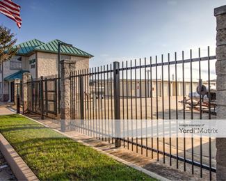 Photo 3 of Extra Space Storage - 8421 Homeward Way, Sugar Land, TX
