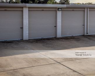 Photo 4 of Extra Space Storage - 8421 Homeward Way, Sugar Land, TX