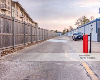 Photo 6 of Your Storage Place - 9333 Westheimer Road, Houston, TX