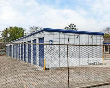 Storage Units for Rent available at 12220 Beechnut, Houston, TX 77072