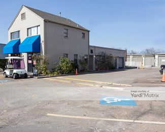 Photo 5 of Curio Storage - 12220 Beechnut, Houston, TX