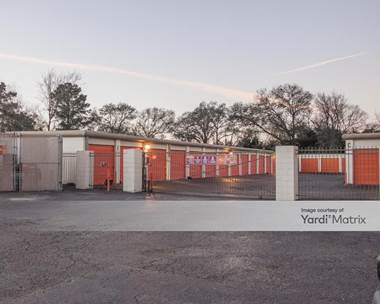 Storage Units for Rent available at 14050 Northwest Fwy, Houston, TX 77040