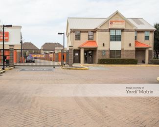 Photo 5 of Public Storage - 2900 Woodland Park Drive, Houston, TX