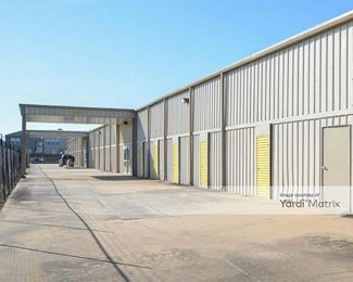 Photo 3 of Extra Space Storage - 3800 Highway 6 South, Houston, TX