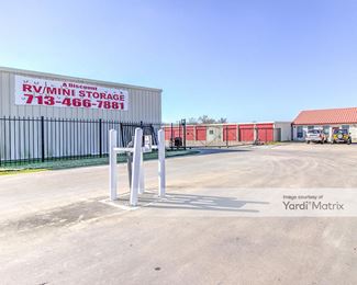Photo 3 of A Discount Mini Storage - 7935 Wright Road, Houston, TX