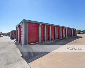 Photo 4 of iStorage - 4177 Highway 6 North, Houston, TX