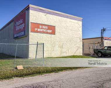 Storage Units for Rent available at 6615 South Gessner Drive, Houston, TX 77036